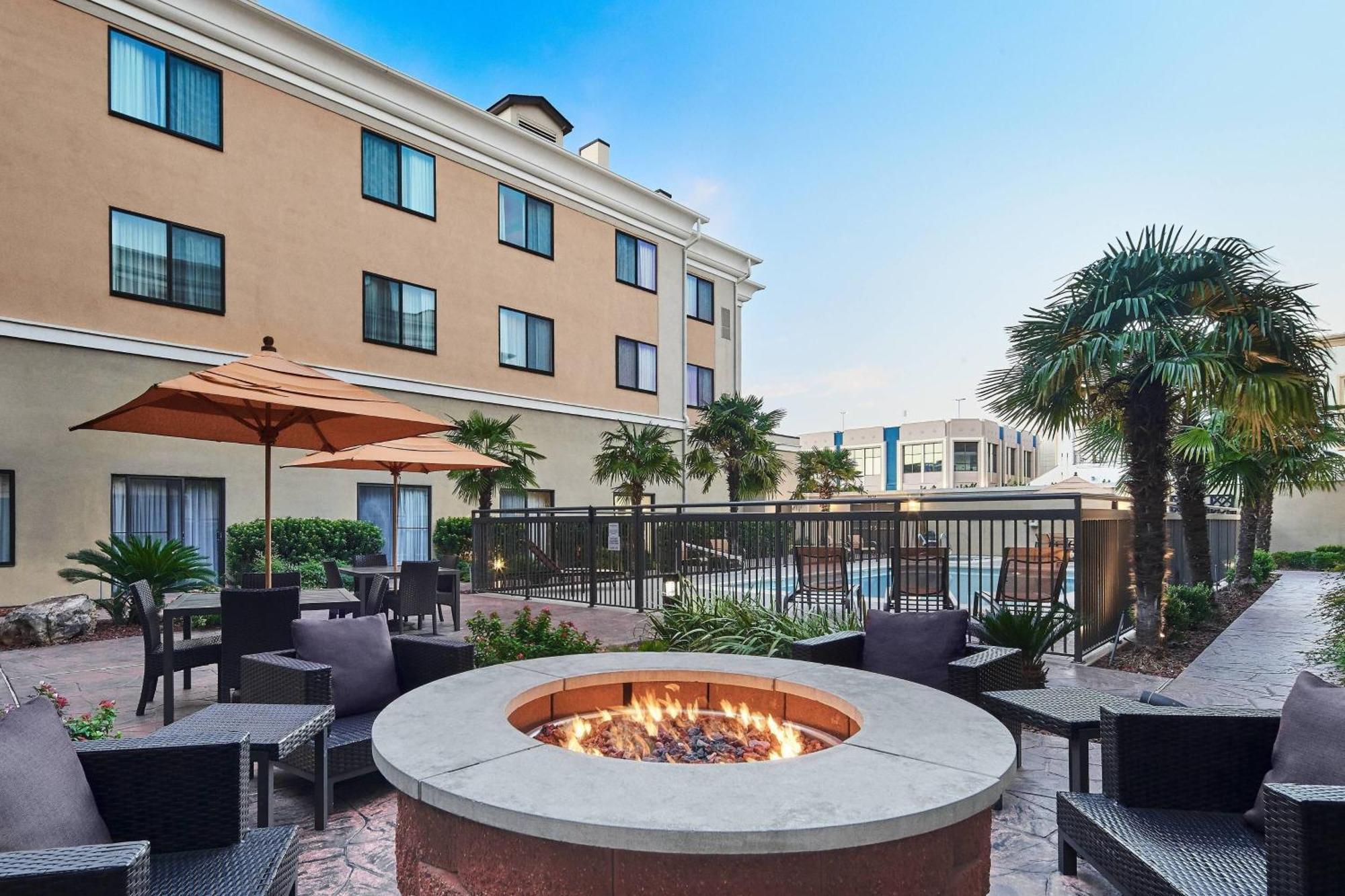 Courtyard Shreveport-Bossier City/Louisiana Boardwalk Экстерьер фото